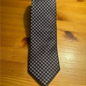 Enro Elegant Silk Tie. Black and Grey with Touches of Aubergine, Patterned Tie.